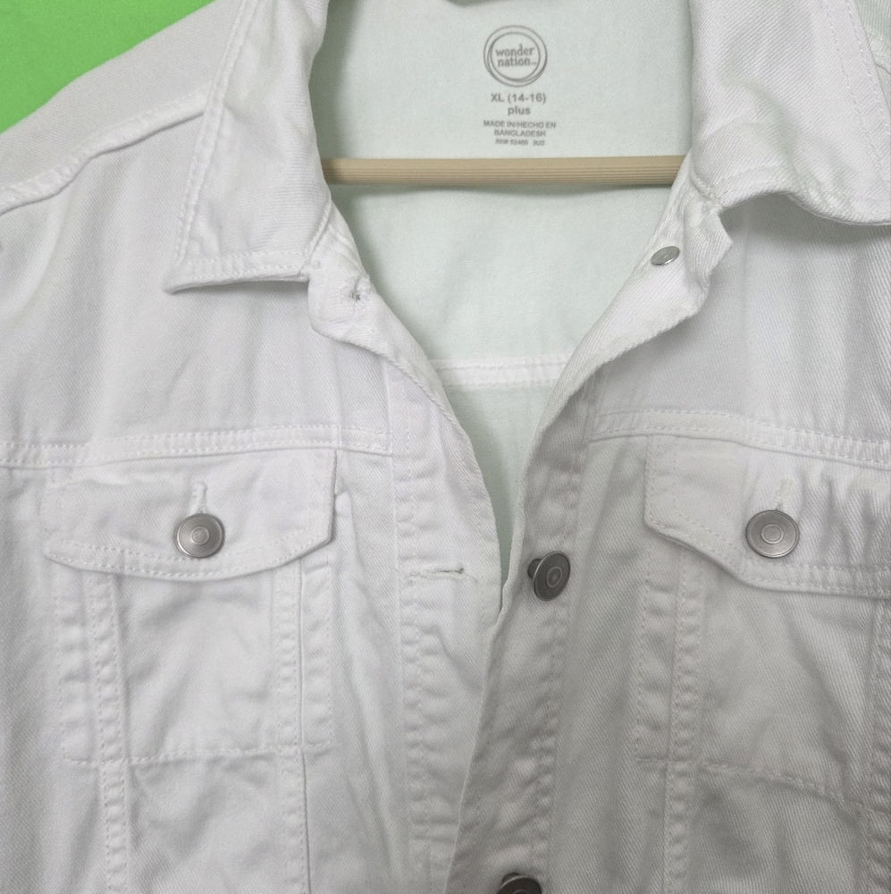 Girls White Denim Jacket NWT - Picture 2 of 5